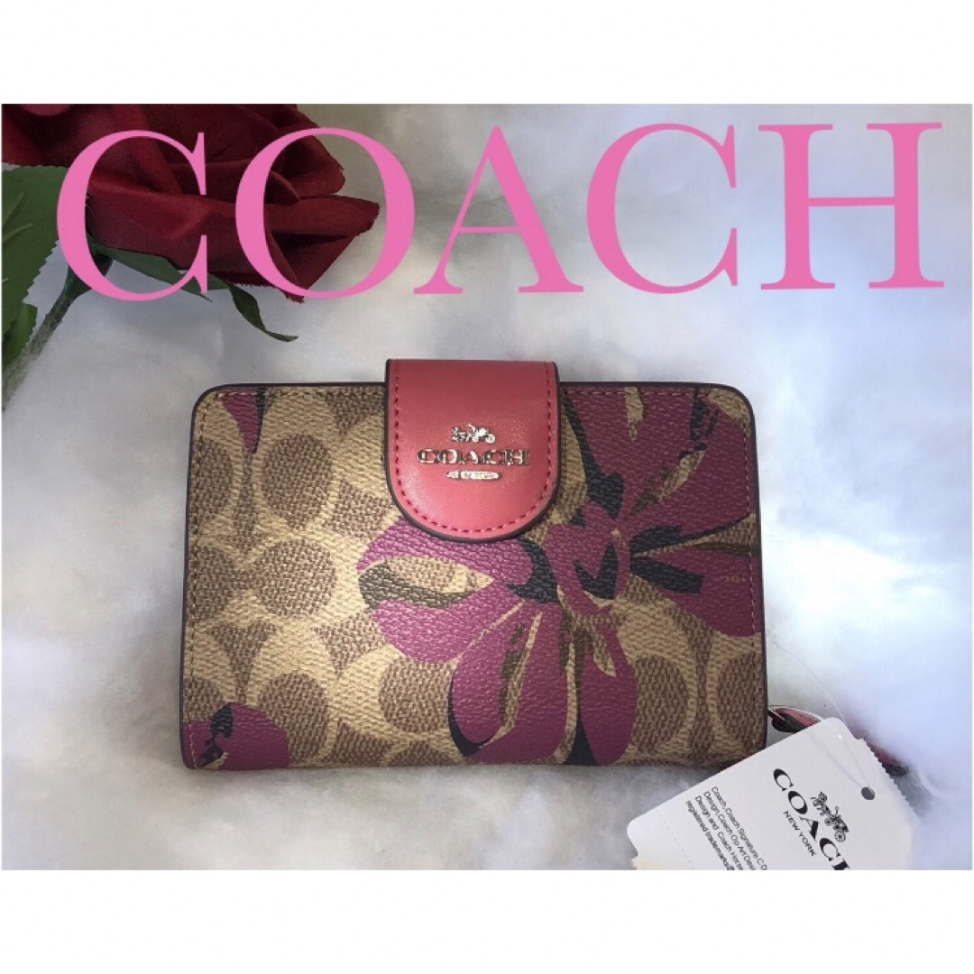 新品・未使用COACH リボン柄 二つ折り財布Cチャーム付き最新作品