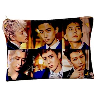 2PM のサイン入りクッション 非売品