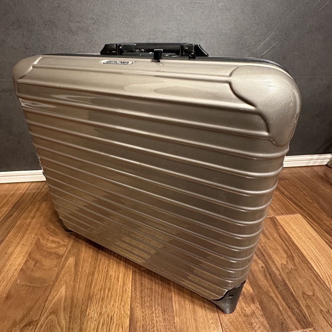 RIMOWA Lufthansa Salsa Business ゴールド 2輪 【公式通販】