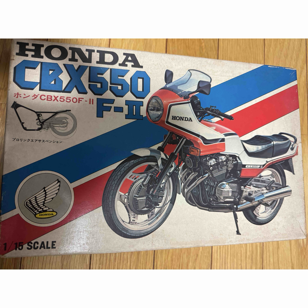 ホンダ CBX550F-II 1/15スケールモデルキット