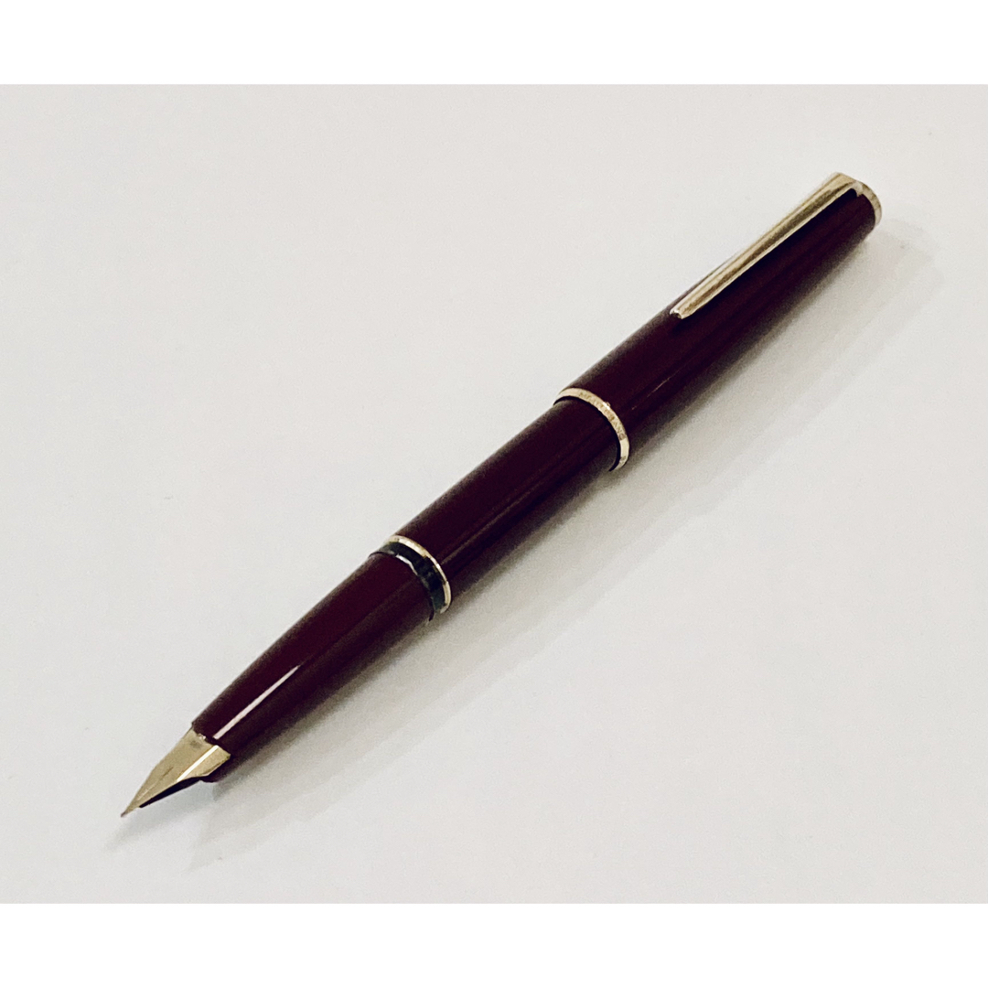 MONTBLANC 万年筆 GERMANY 320 ペン先 14金 ボルドー 【公式通販】