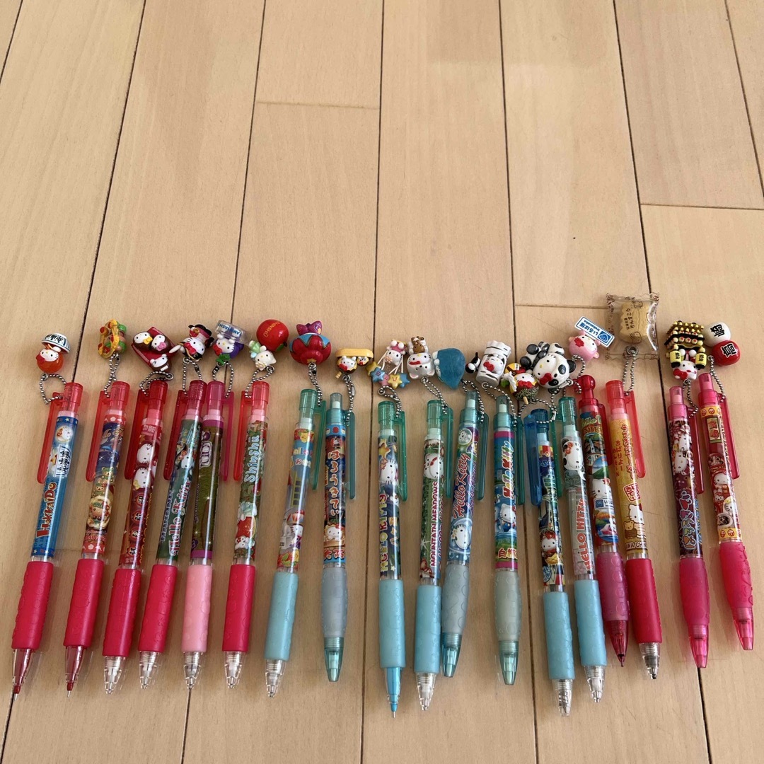 当地キティちゃん ボールペン26本・シャープペン2本計28本セット