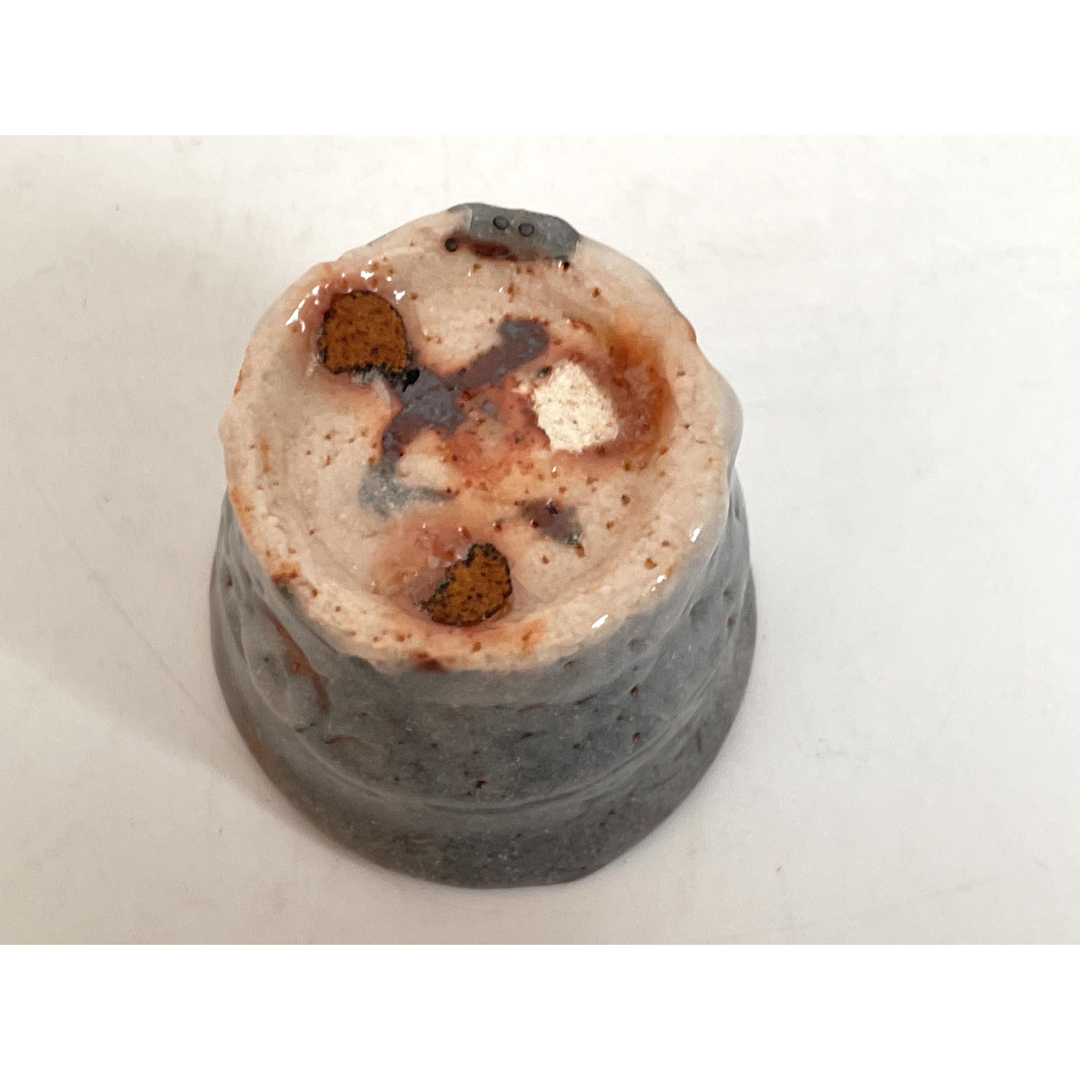 陶芸家 若尾利貞 鼠志野 ぐい呑 酒器 酒盃 筒盃 共箱 志野 美濃