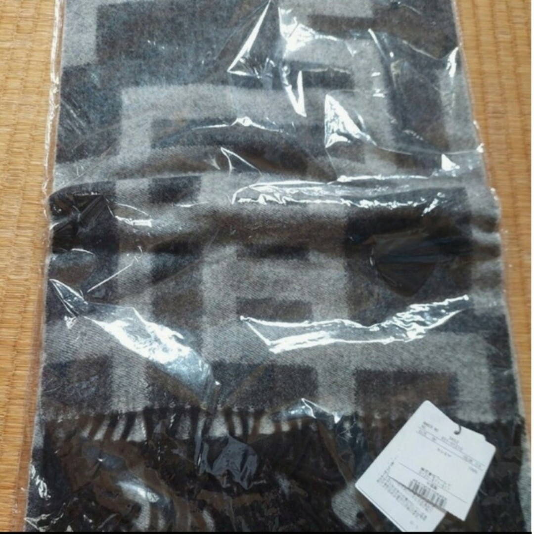 布袋寅泰タケオキクチコラボマフラー