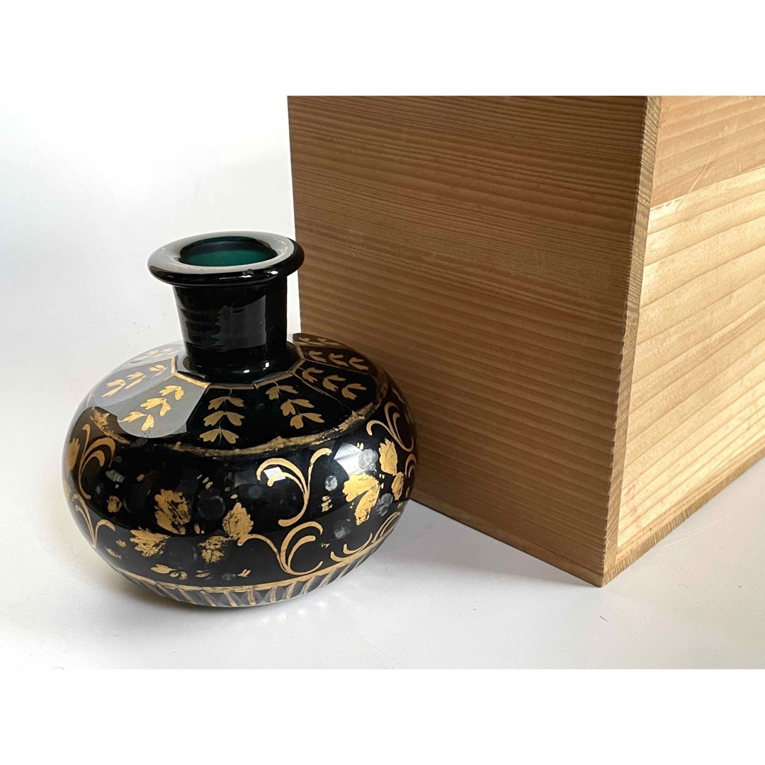 販売 アンティーク ガラス ボトル 金彩 唐草文様 花瓶 面取 エナメル