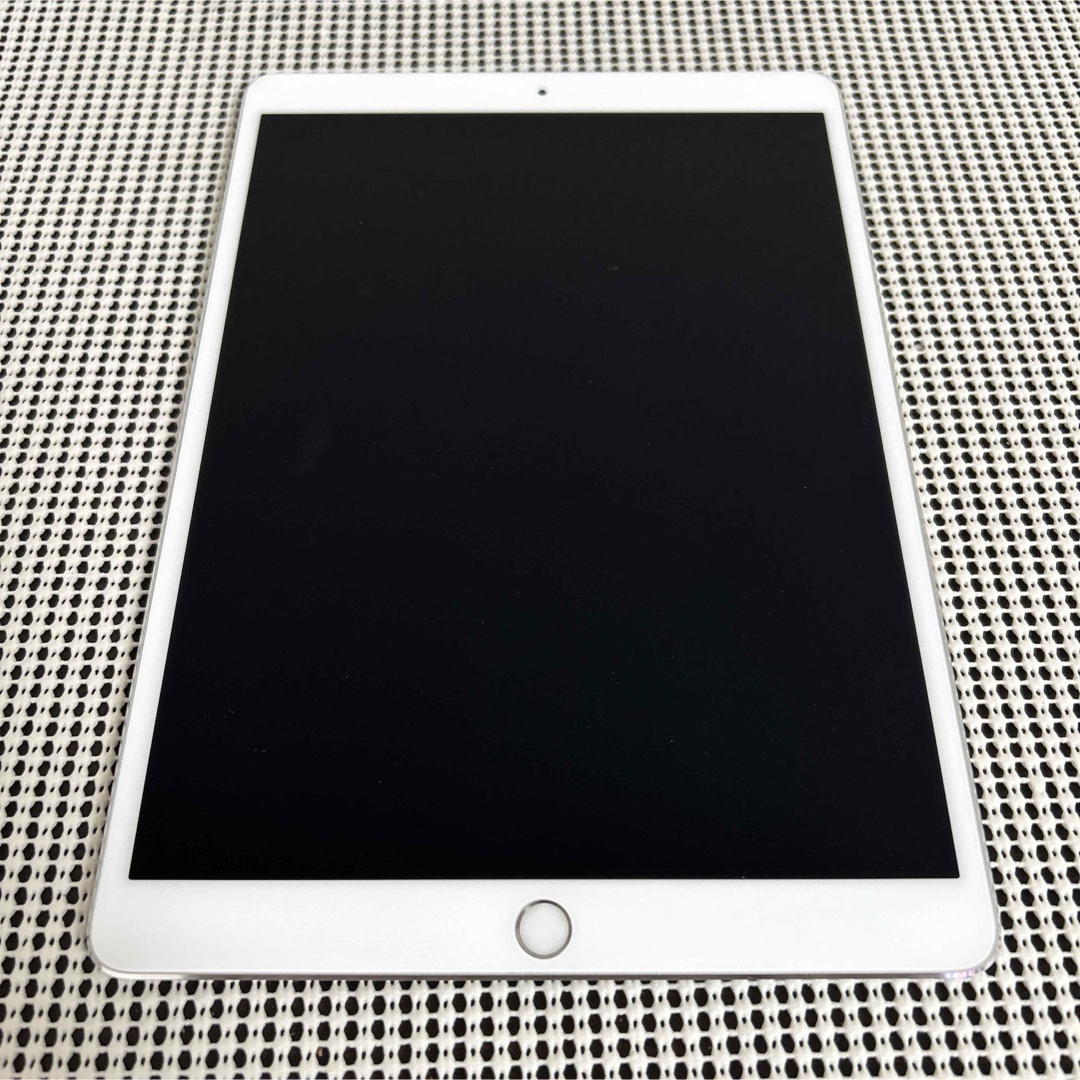 588 電池良好☆iPad Pro 256GB 10.5インチ SIMフリー☆