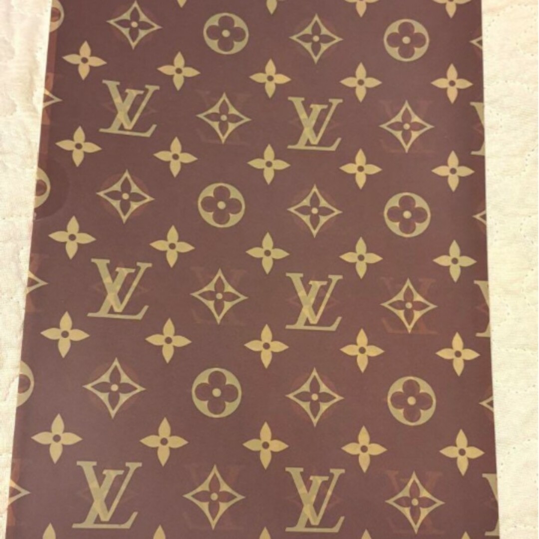 非売品】ルイヴィトン モノグラム クリアファイル チェリー 付録 LOUIS