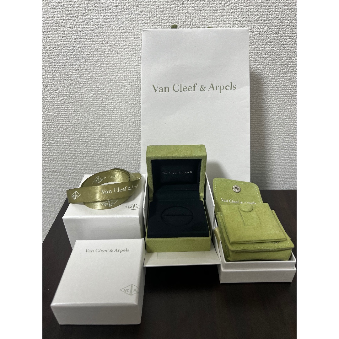 新品]ヴァンクリーフ&アーペル リングケース