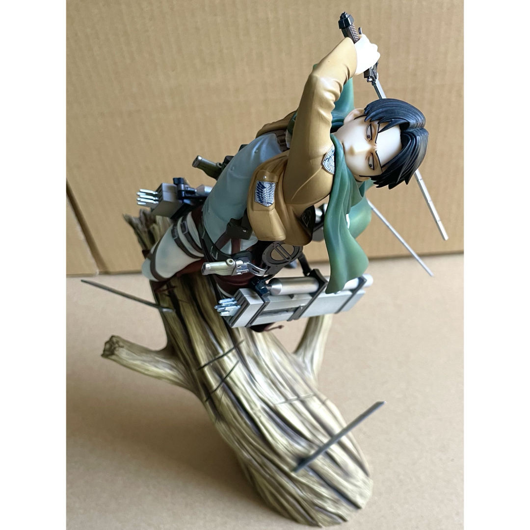 ARTFX J 進撃の巨人 リヴァイ エレン 1/8 完成品フィギュア ARTFX J 進撃の