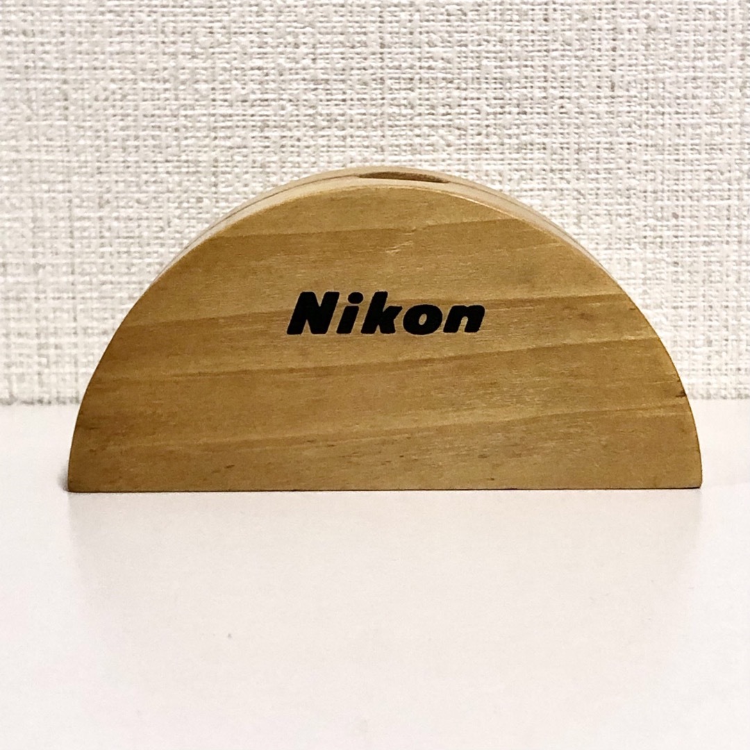 年代物 ヴィンテージ ニコン nikon オブジェ 木製 ロゴ スタンド