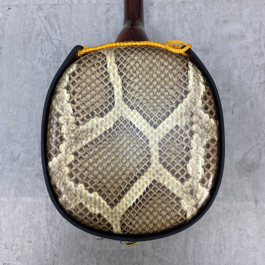 沖縄三線 人工革ヘビ柄 ケース・チューナー付き ジャンク 沖縄三線