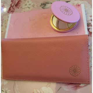 皇居限定/新品箱・袋付き】ピンクベージュ高級本革がま口財布 二つ折り財布