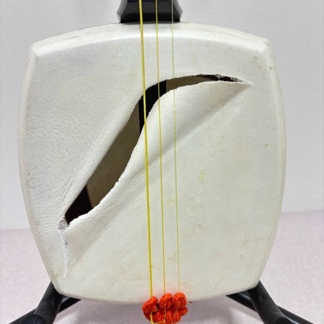 □ 津軽三味線 子持 綾杉彫 紅木 二枚溝 □ 津軽三味線 子持 綾