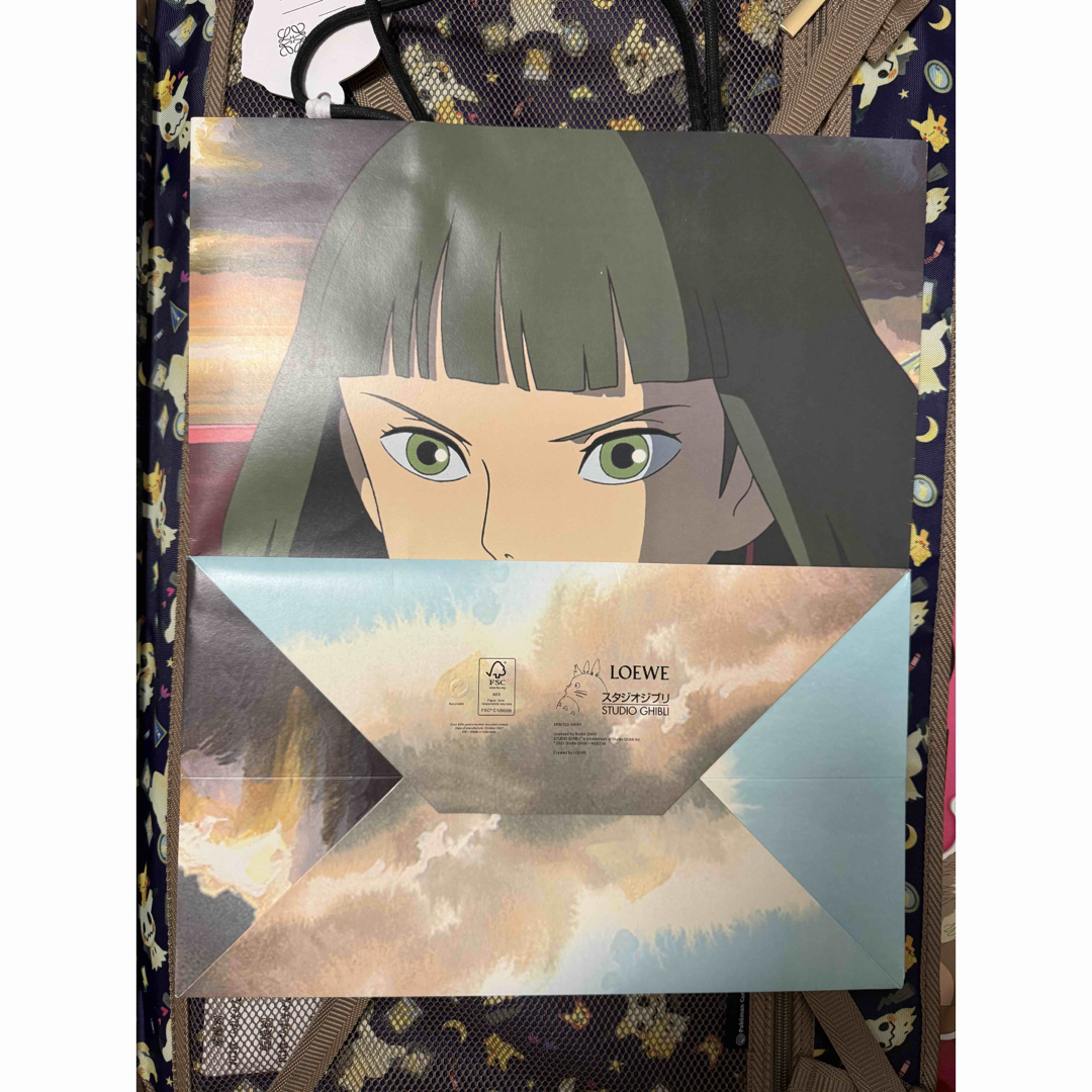 LOEWE ショッピングバッグ 千と千尋の神隠し 千と千尋の神隠し」がロエベと
