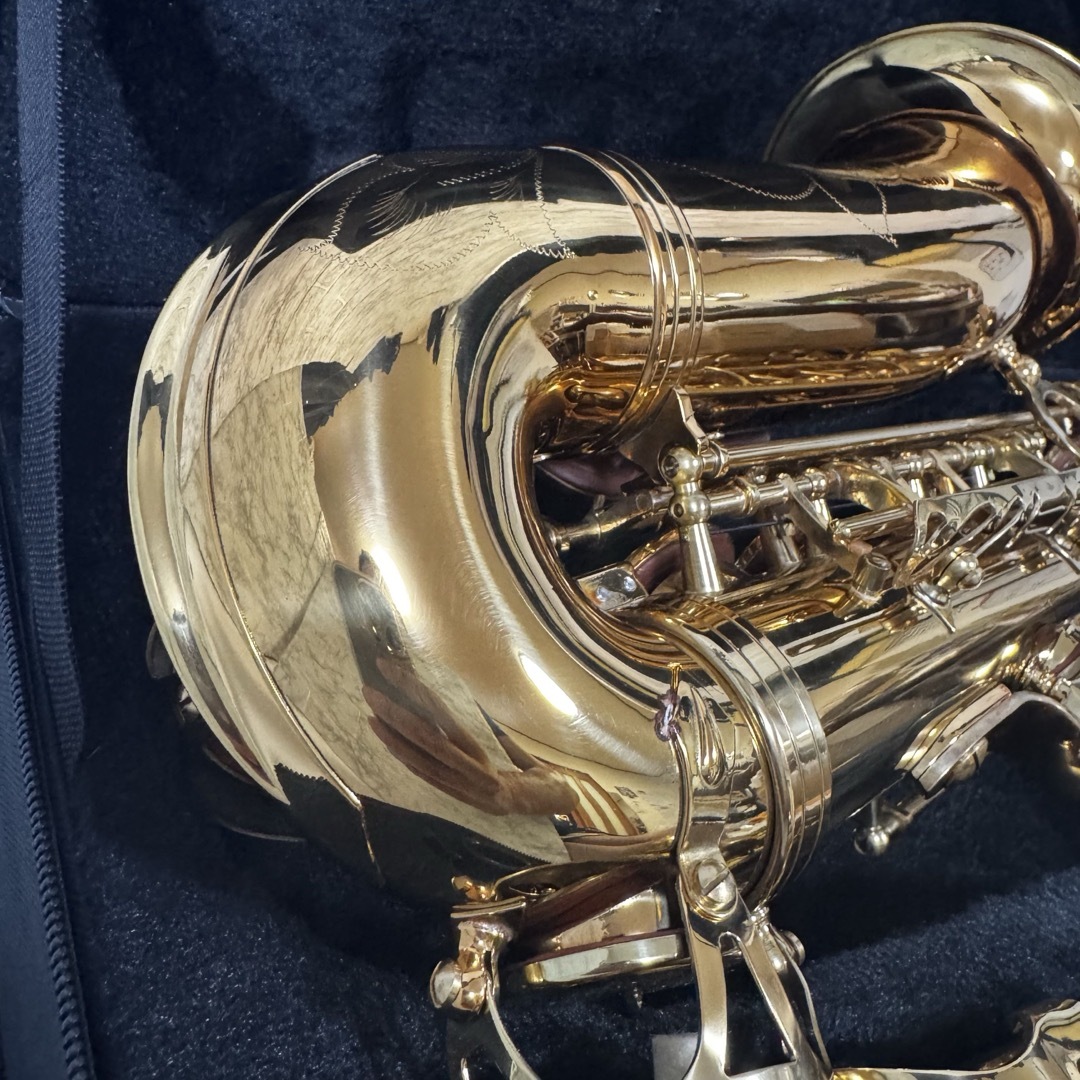 美品 ケルントナー アルトサックス ゴールドラッカー 彫刻 初心者 自宅