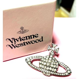 ヴィヴィアンウエストウッド入手困難刺繍ブローチ♡ ヴィヴィアン