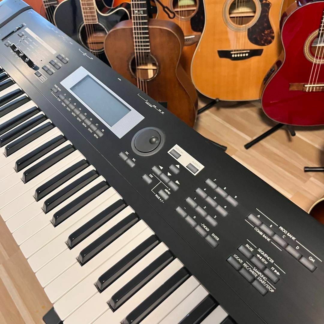 10403】 KORG 高品質 TR61 シンセサイザー ワークステーション 61鍵盤