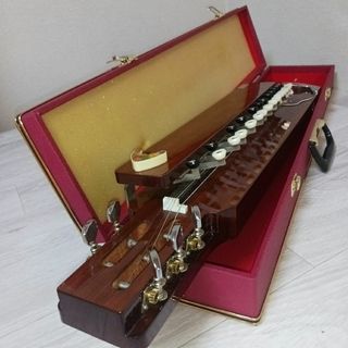 Suzuki 大正琴（エレキ・ピックアップ付）ケース・ケーブル付き Suzuki