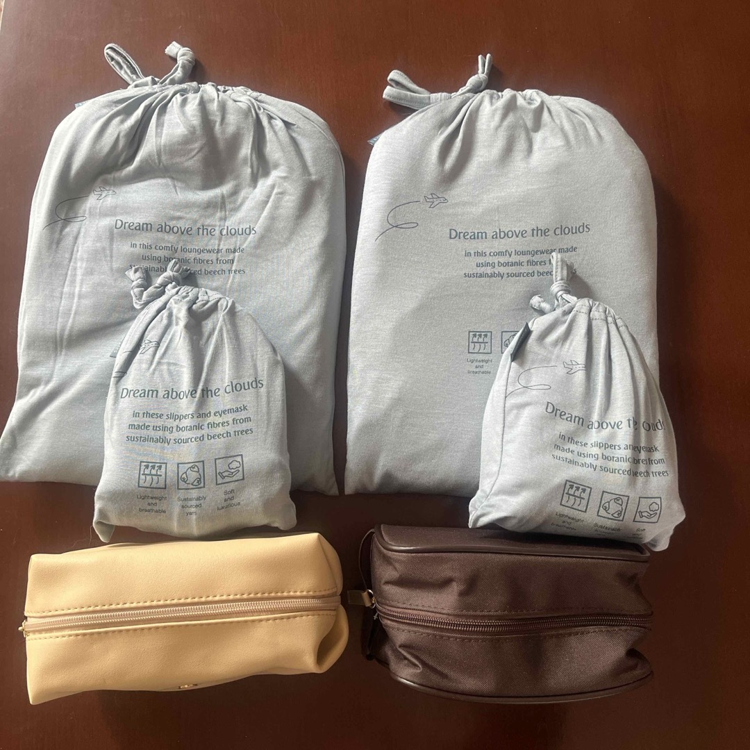 エミレーツ航空 ビジネスクラス 男女アメニティ6点セット