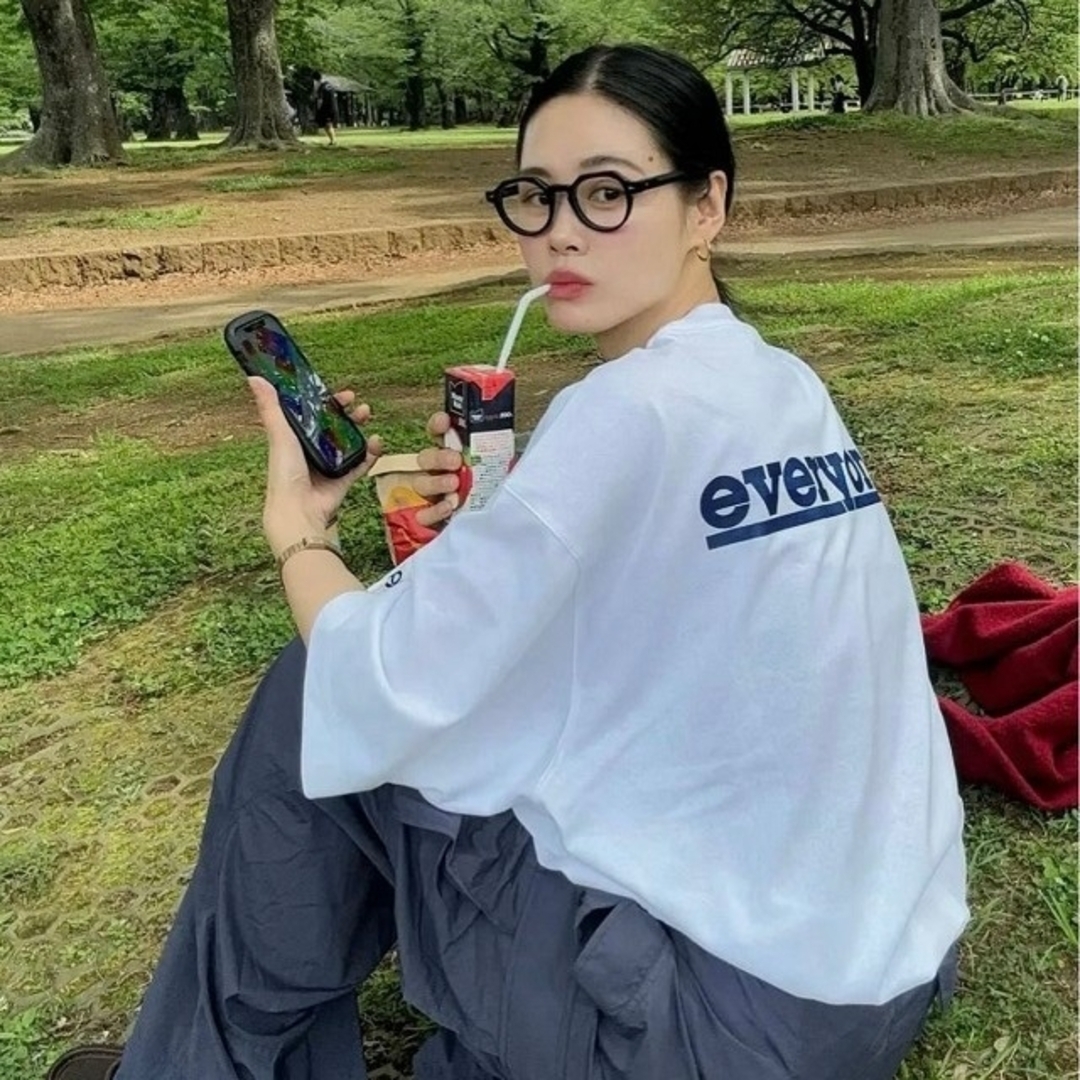 everyone × TTTMSW コラボ ロゴTシャツ