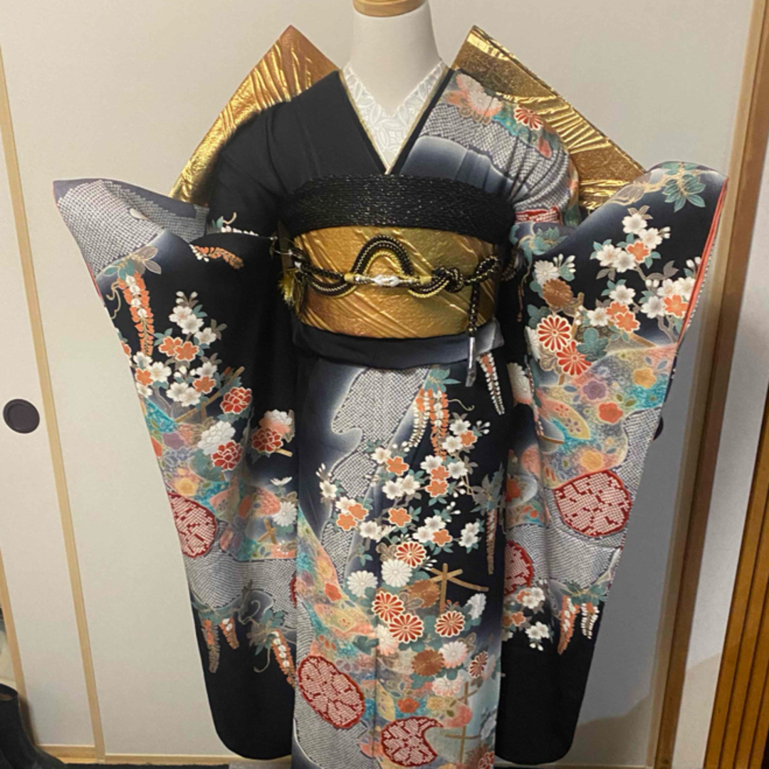 振袖フルセット 絞り 地紋 草花文 成人式 振袖 黒 金 正絹 振袖6点セット
