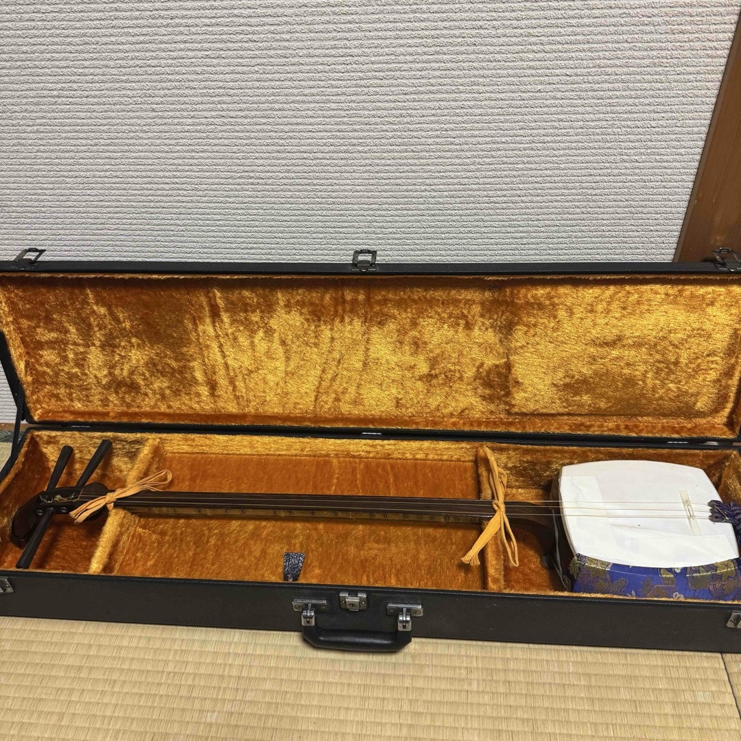 三味線 紫壇 中棹 丸打ち胴 破れ有り 本体ケース 2点セット 三味線 紫