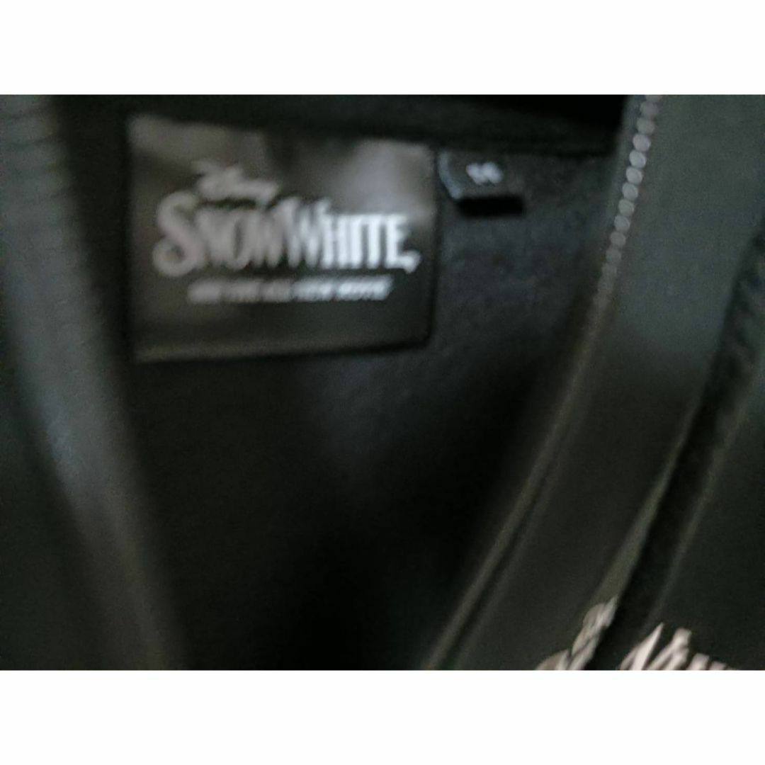 映画 白雪姫 グッズ3点セット（フーディーパーカー・手鏡・りんごの