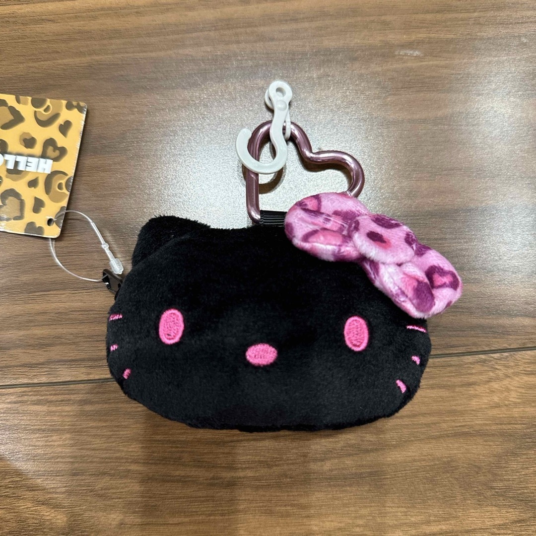 ハローキティ - サンリオ キティ カラビナ付きポーチ しまむらの通販