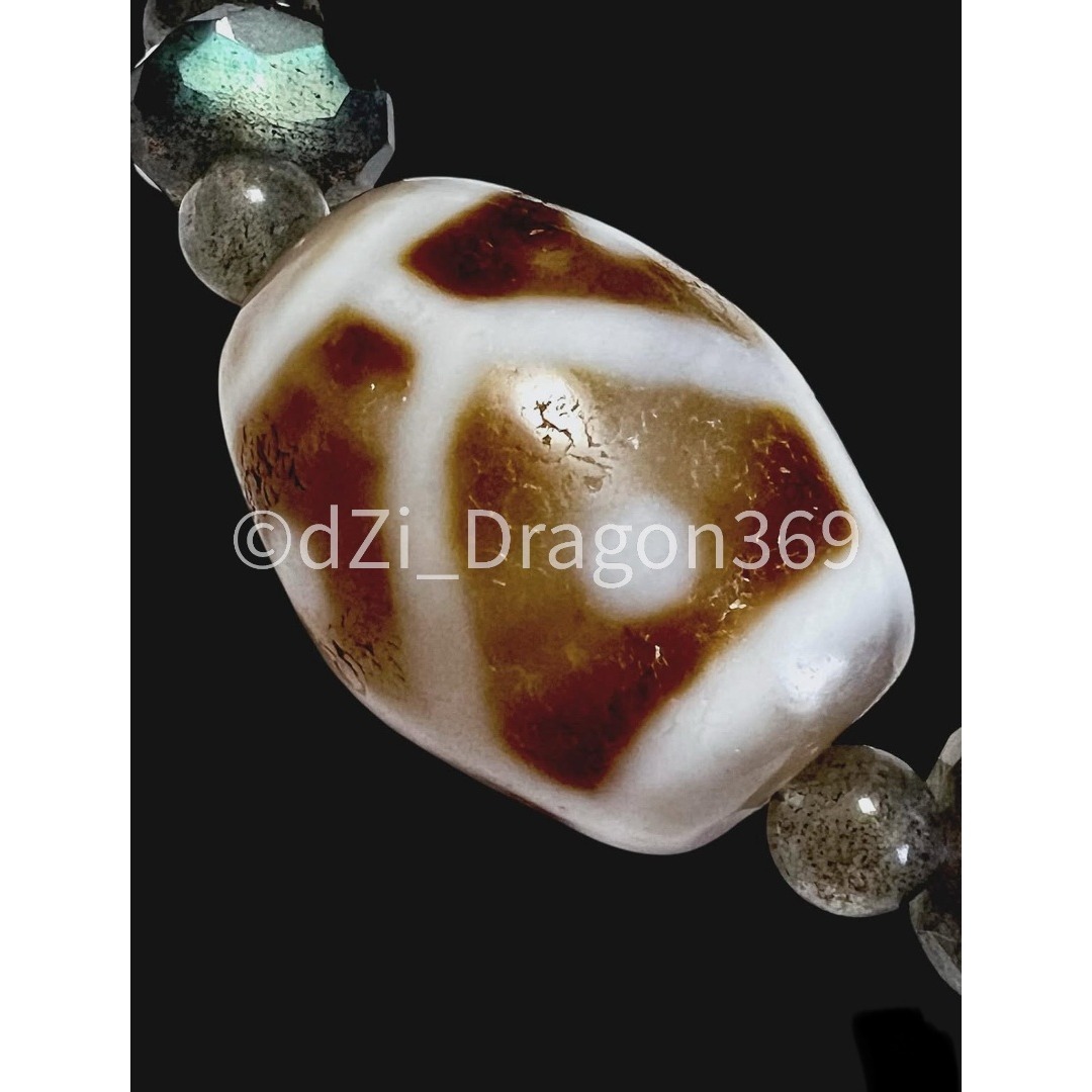 dZi ジービーズ 西蔵 老礦手工藏伝古代精巧復元亀甲長寿天珠のブレス