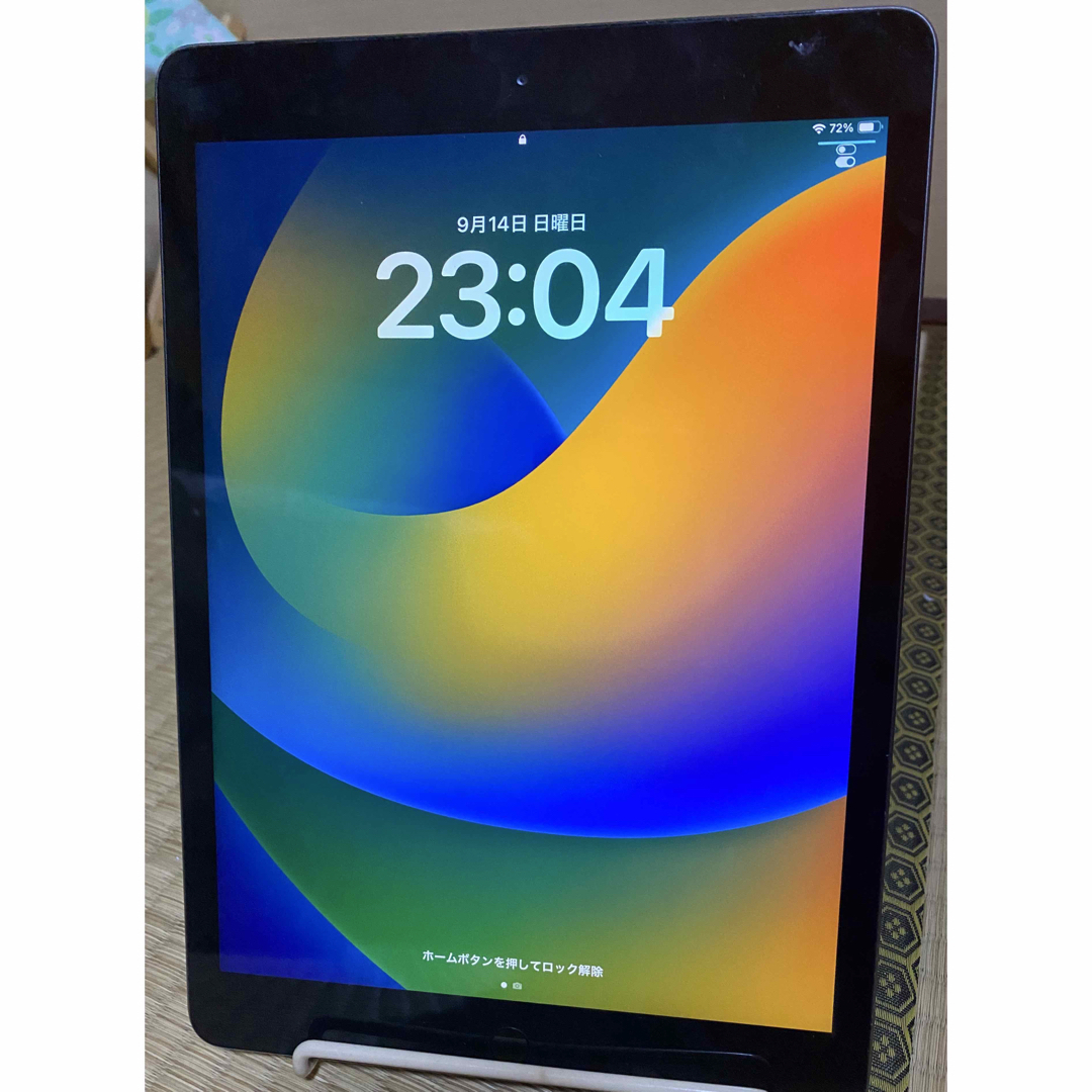 iPad 第8世代 32GB スペースグレイ SIMフリー