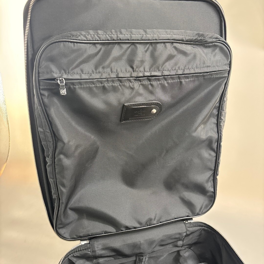 LOUIS VUITTON - 極美品□ルイヴィトン□タイガ ペガス45 ブラック 黒