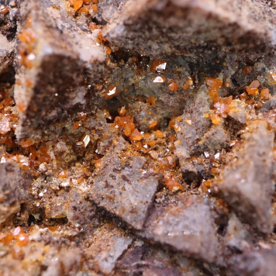 モリブデン鉛鉱 + フローライト！ 932g ウェルフェナイト 蛍石 WF162