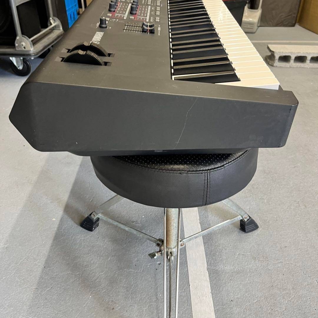 11085】YAMAHA MOX8 88鍵ピアノタッチ シンセサイザー