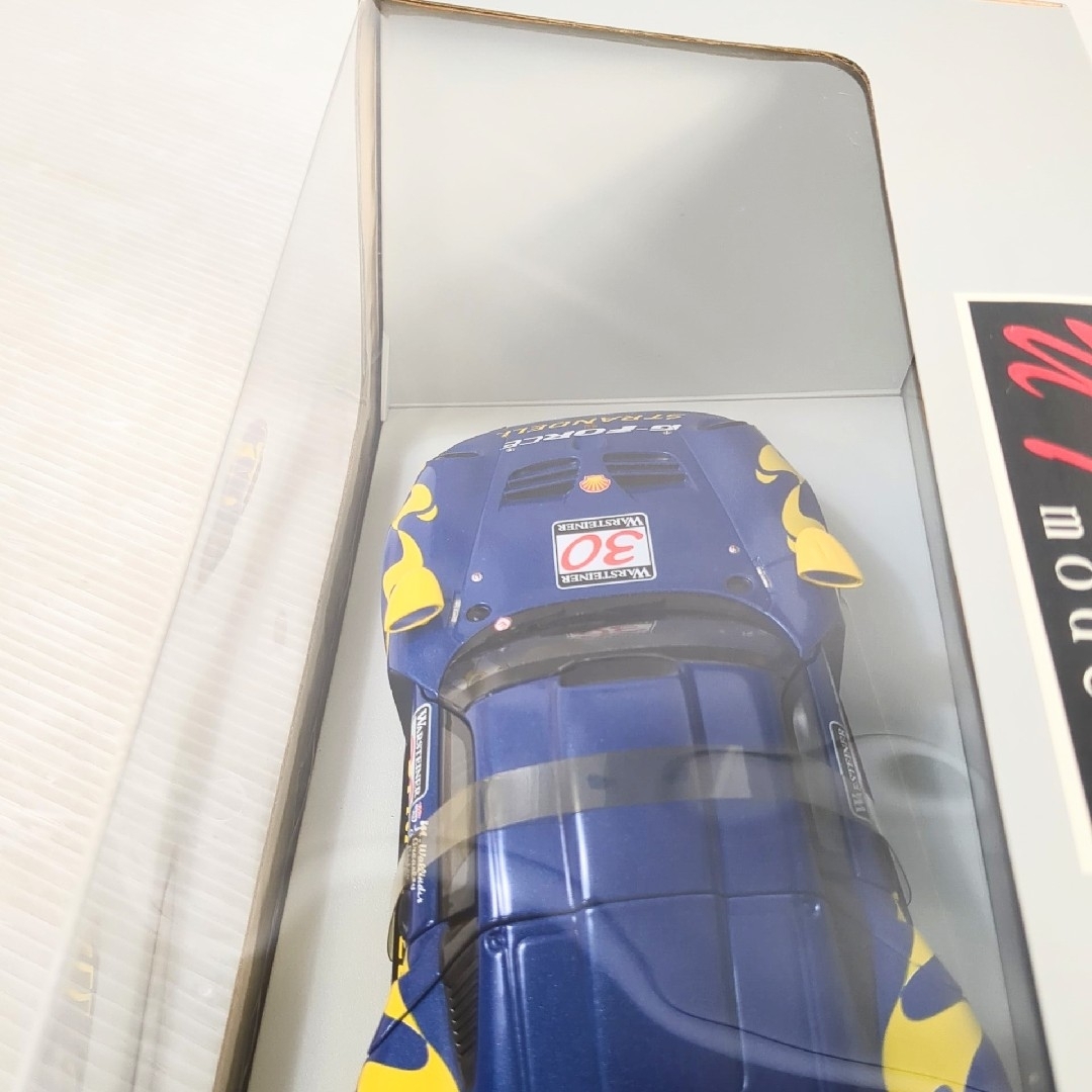 UT models 1/18 ポルシェ911 GT1 ダイキャストモデル