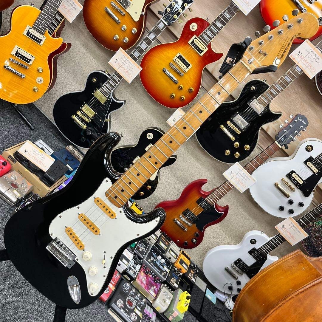 10915】 FERNANDES 石ロゴ 1弦ビビり未調整の為、特価です。