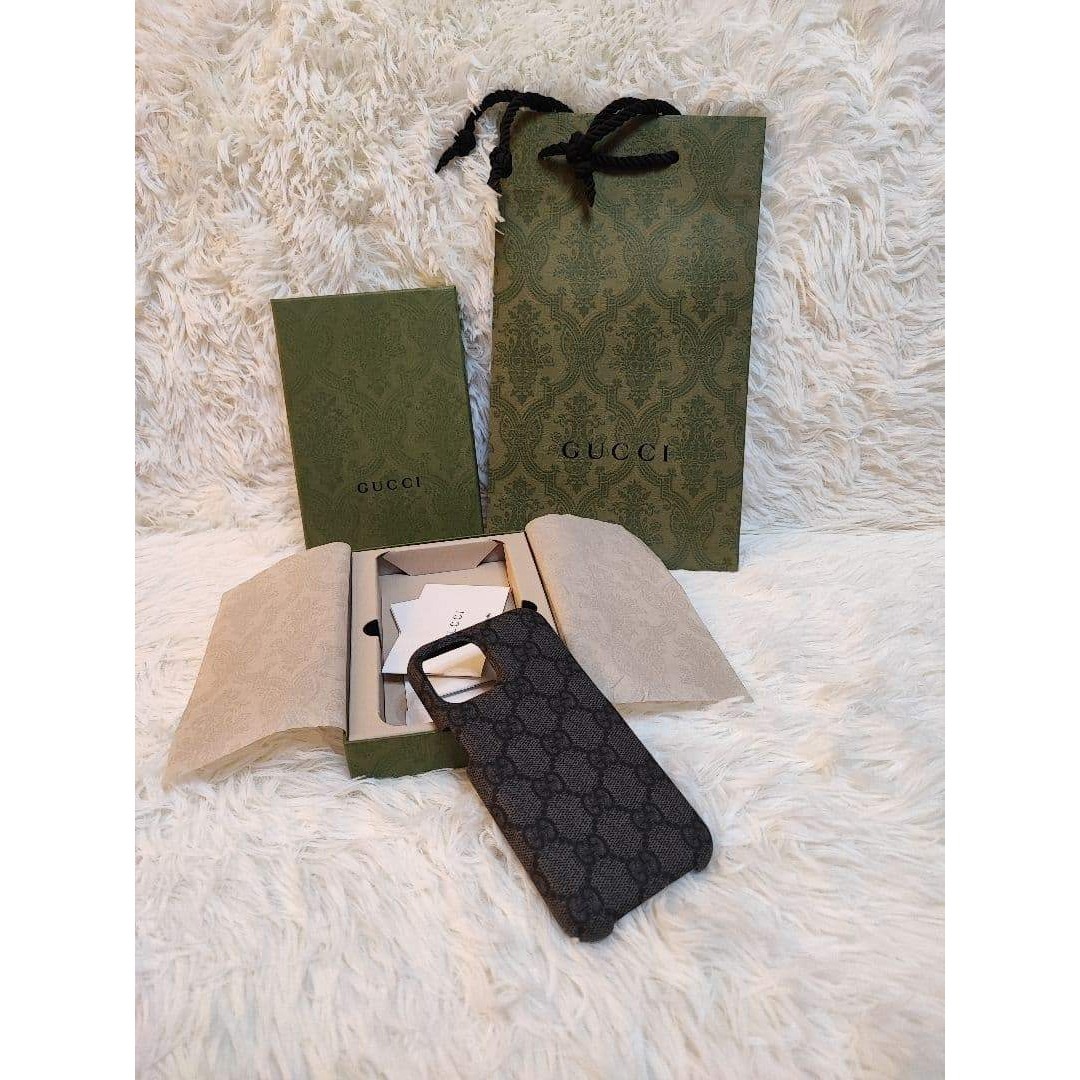GUCCI - 新品 GUCCI iPhone 15 ケース オフィディア アイフォンケース