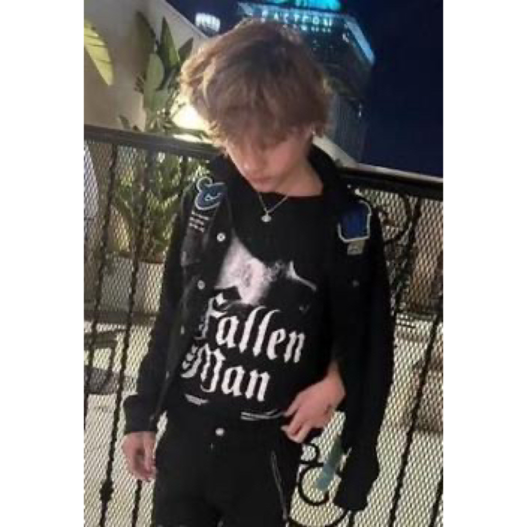 nettspend着用 undercover fallen man Tシャツ