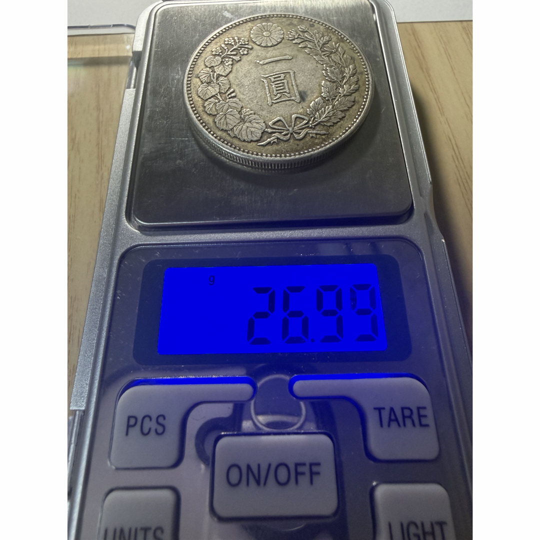 本物保証 一圓銀貨 新一円銀貨大型 明治18年 一円銀貨 円