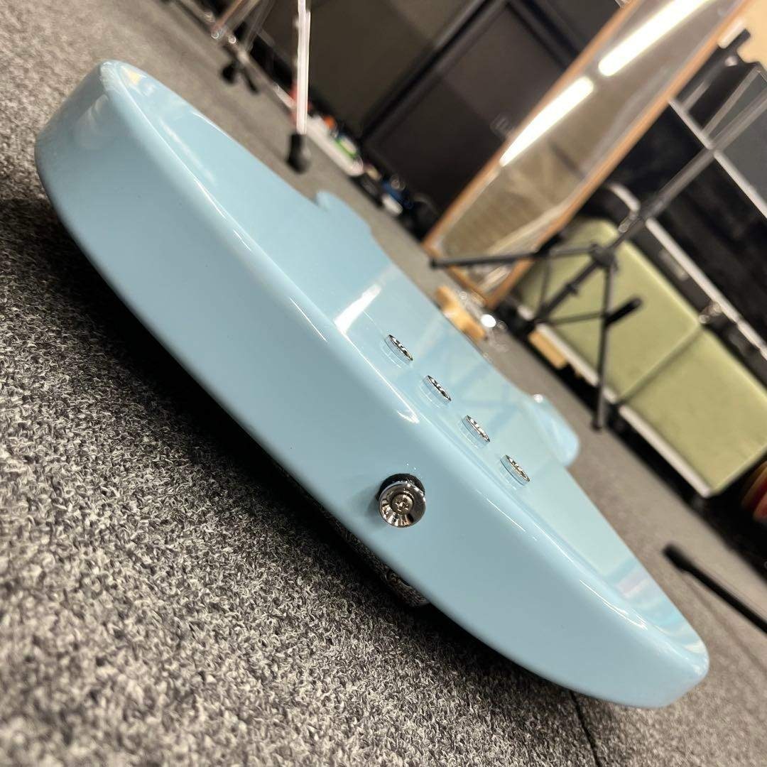 11386】Grass Roots AMAZE ジャズベースタイプ 水色