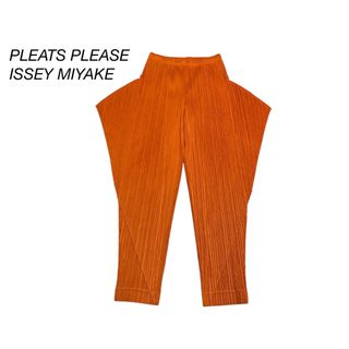 PLEATS PLEASE ISSEY MIYAKE（カジュアルパンツ）のフリマアイテム一覧
