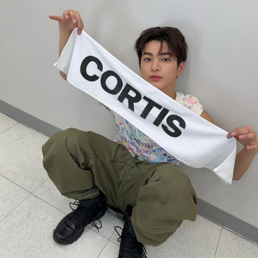 CORTIS ペンライト&タオル セット towel & lightstickの通販 by vivc