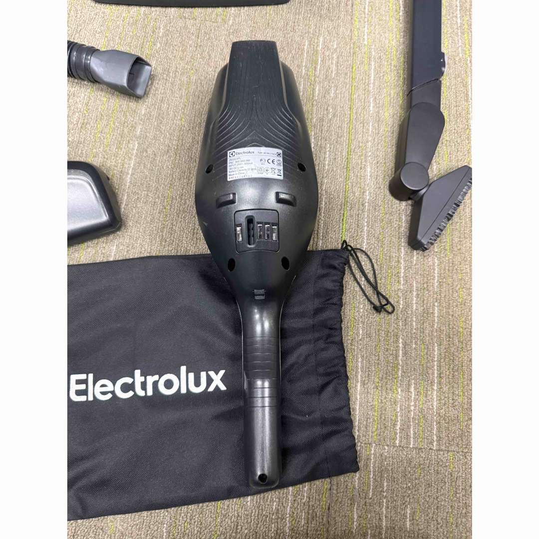 洗浄消毒作業済】エレクトロラックス エルゴラピード クリーナーZB3323PL