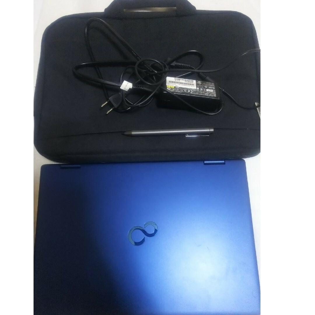 ほぼ未使用 定価10万程 PC鞄・ペン付 FUJITSU FMVM75D2L