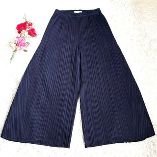 PLEATS PLEASE ISSEY MIYAKE（カジュアルパンツ）のフリマアイテム一覧
