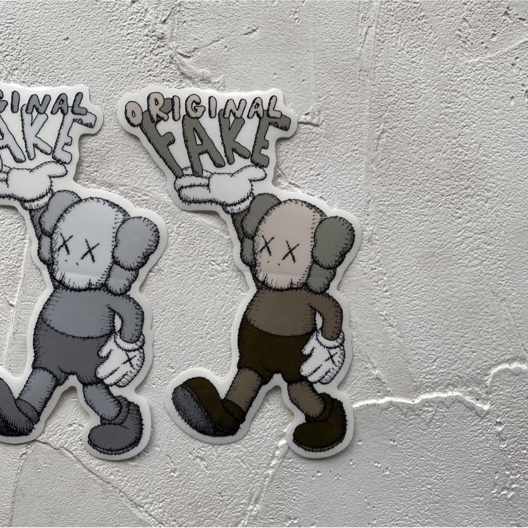 KAWS OriginalFake カウズ オリジナルフェイク ステッカー 4枚