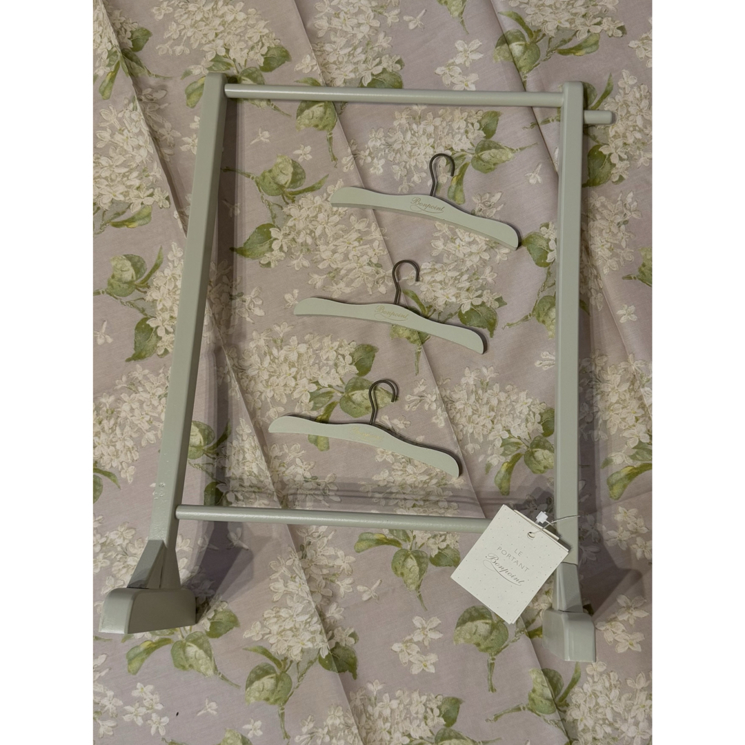 Bonpoint(ボンポワン)チェリーちゃん ハンガーラック 3ハンガー付き