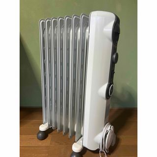 DeLonghi - 1カ所凹みあり デロンギ オイルヒーター H771015EFSN-BKの