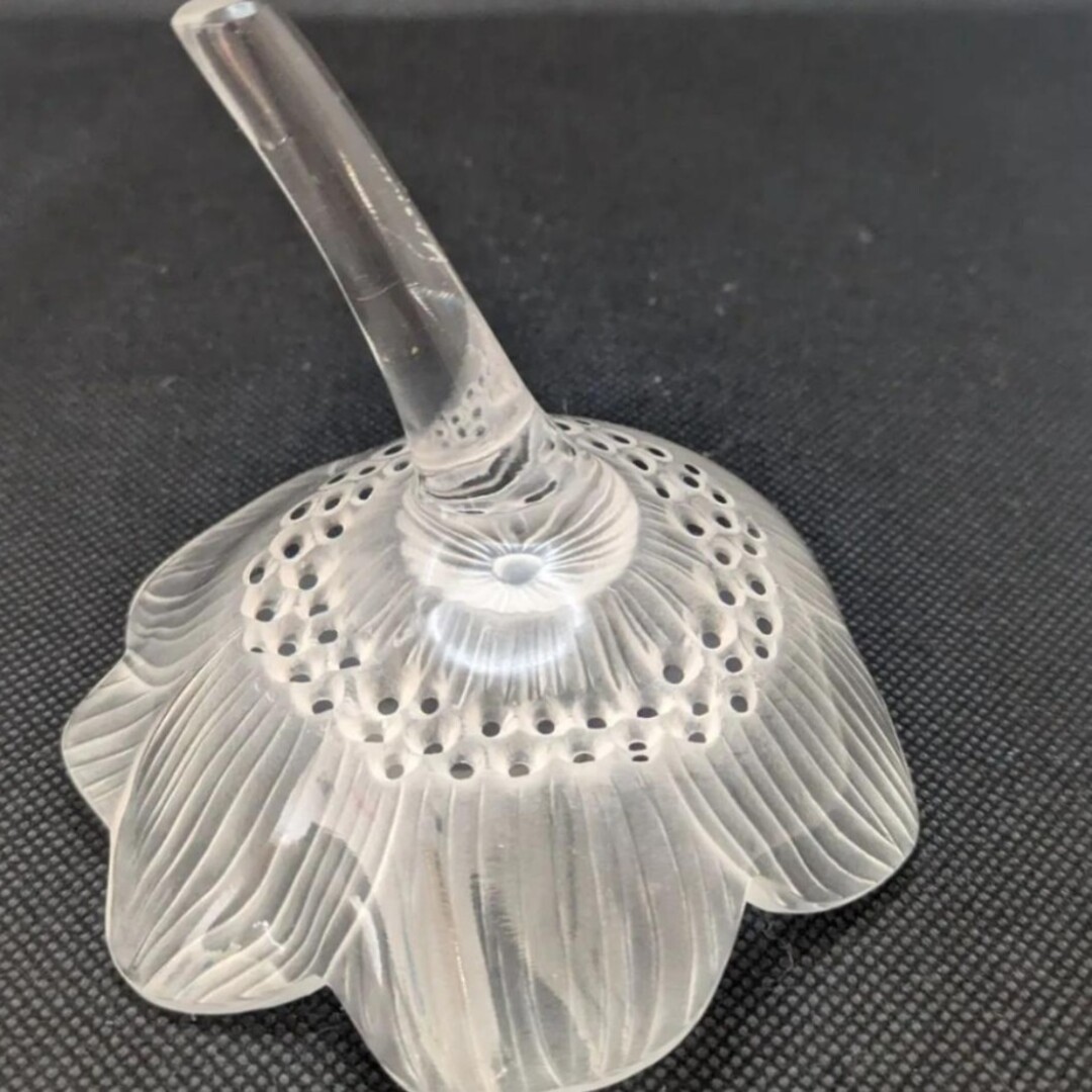LALIQUE - 美品 刻印 Lalique ルネ・ラリック アネモネ ペーパー