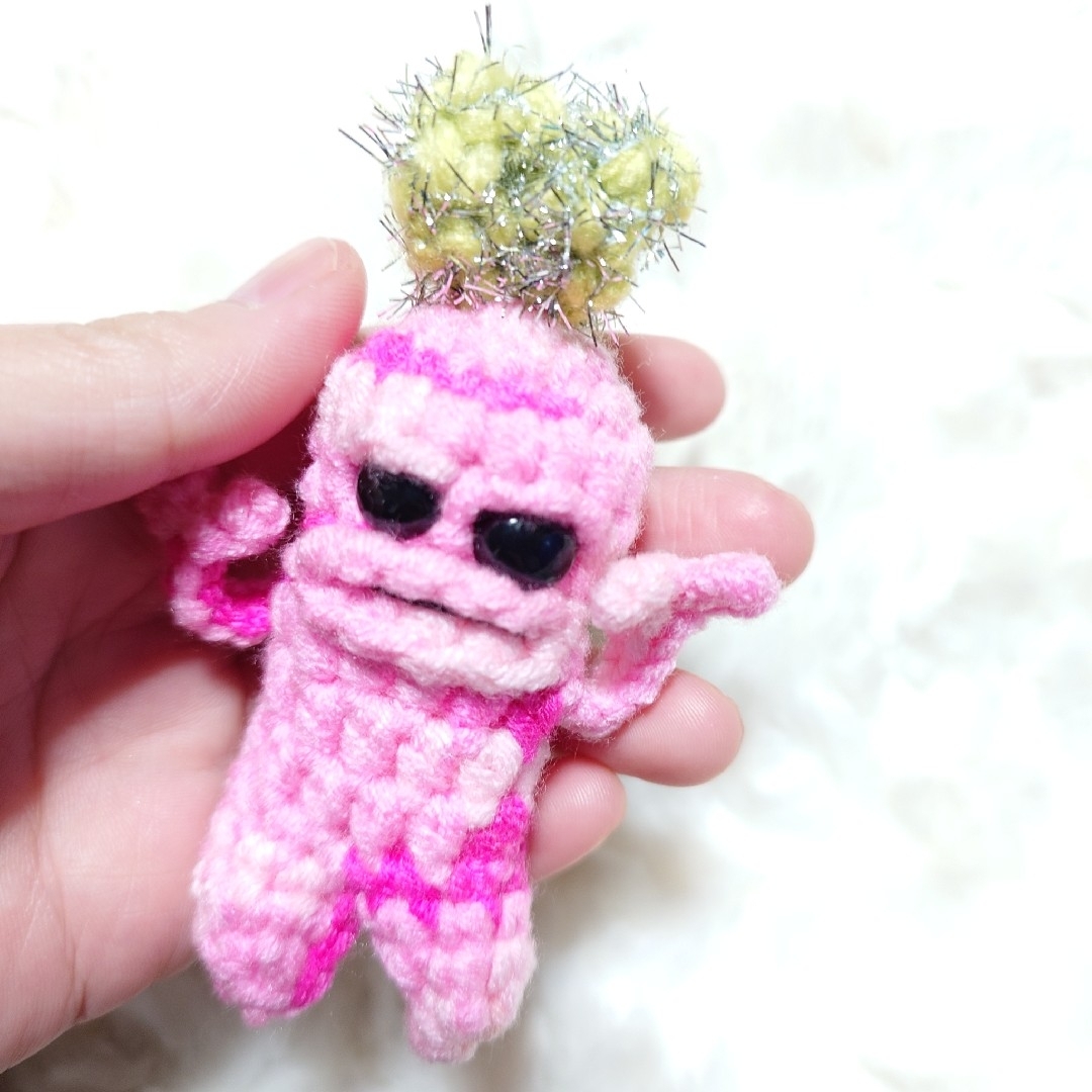 平和 マンドラゴラのあみぐるみ