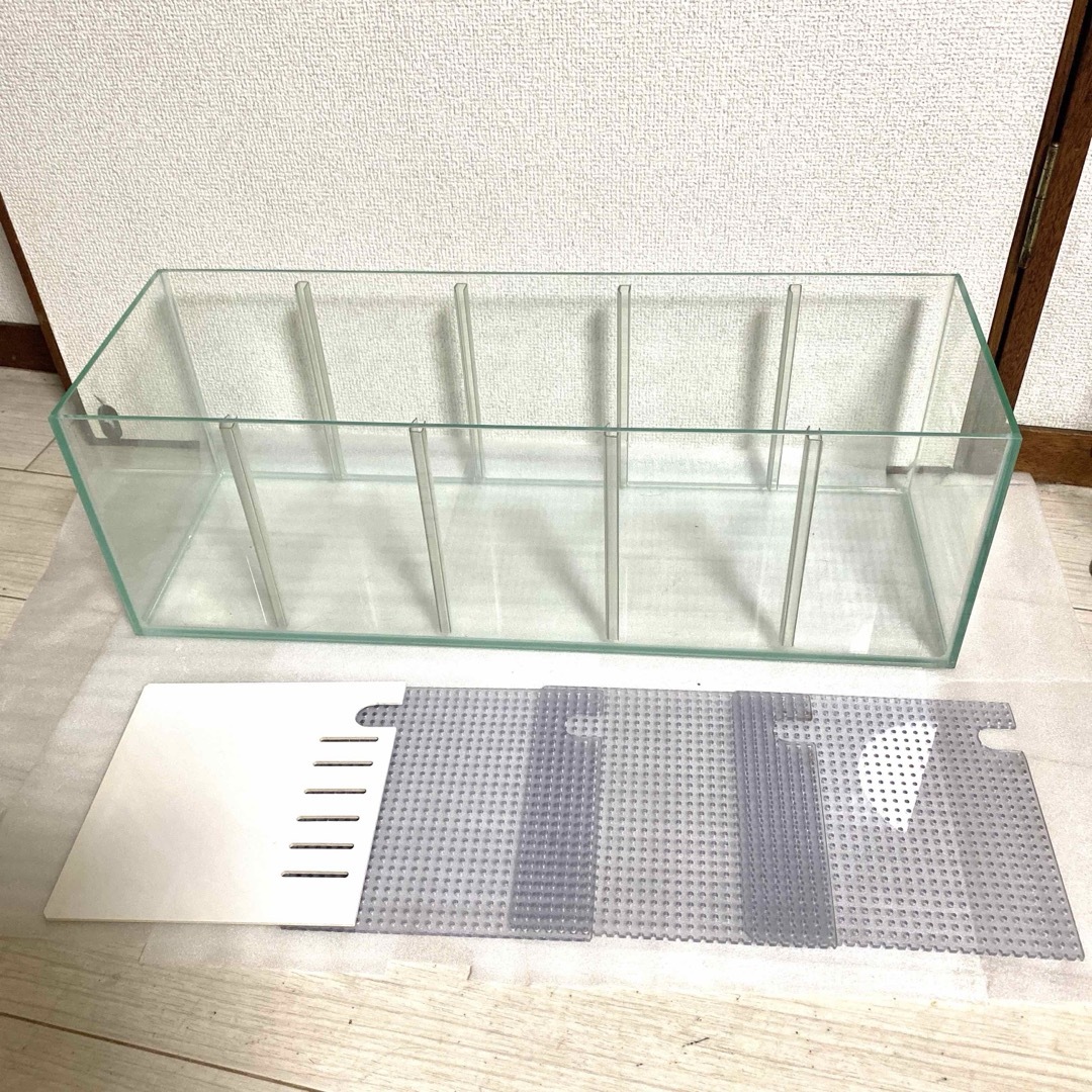 特注ガラス水槽・クリア・60×20×20cm 5室・4枚仕切り・Rioポンプ
